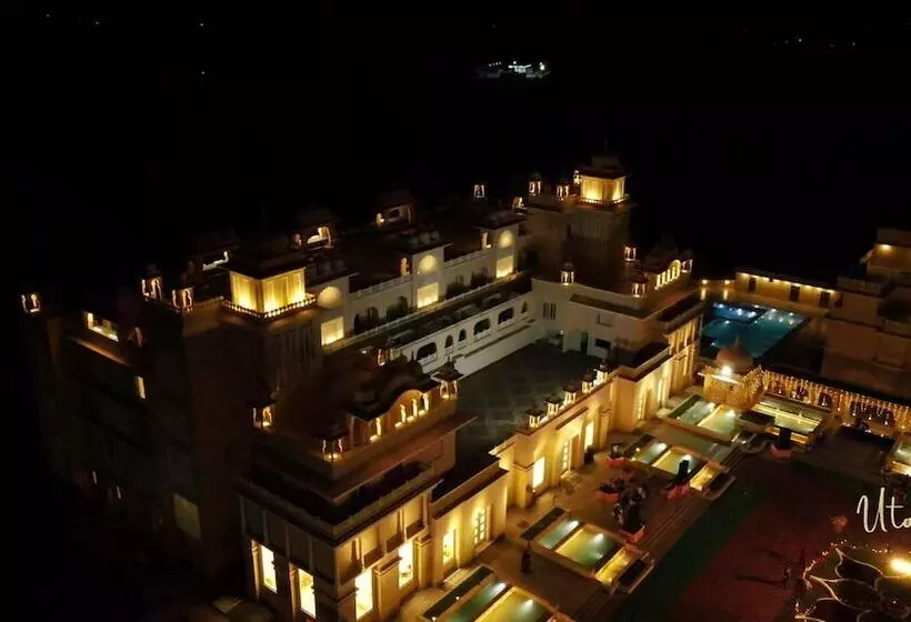 Hotelli The Utopia Resort