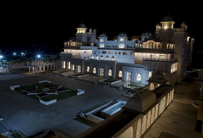 酒店 The Utopia Resort