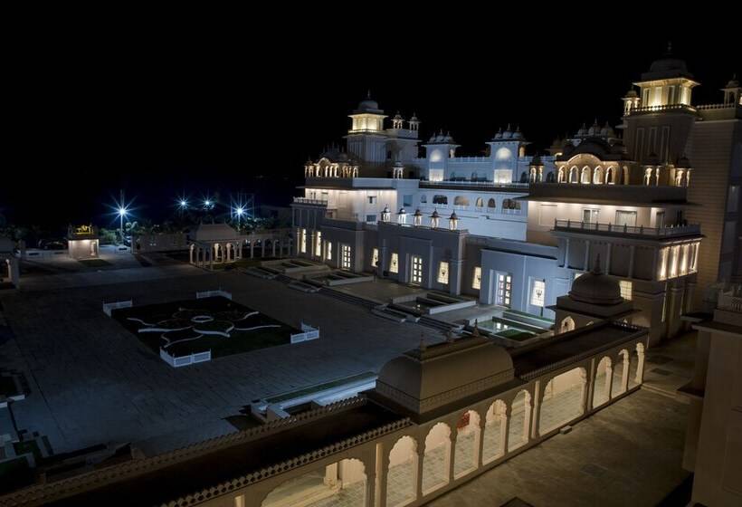 酒店 The Utopia Resort