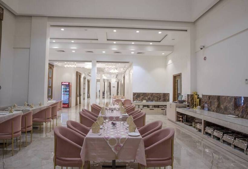 酒店 The Utopia Resort