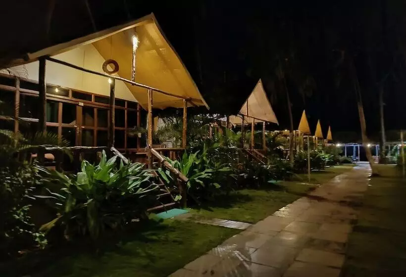 Hotelli The Village Agonda Beach Cottages