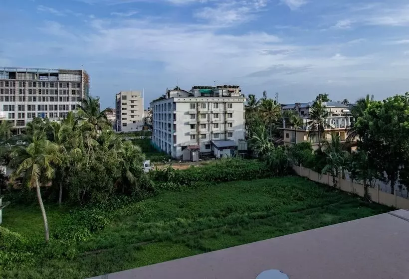 Hotelli Treebo Amigos Residency