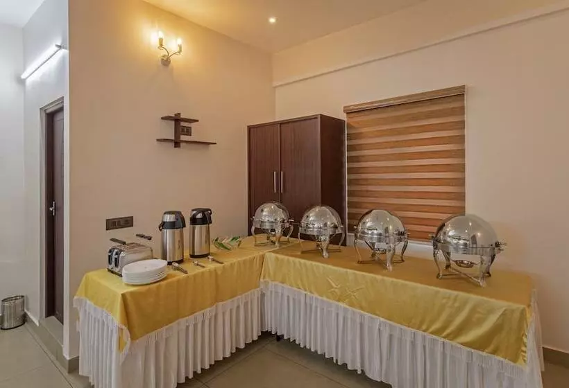 Hotelli Treebo Amigos Residency