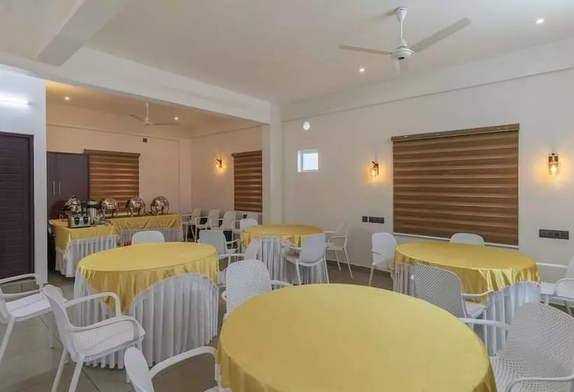 Hotelli Treebo Amigos Residency