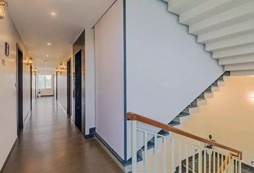 Hotelli Treebo Amigos Residency