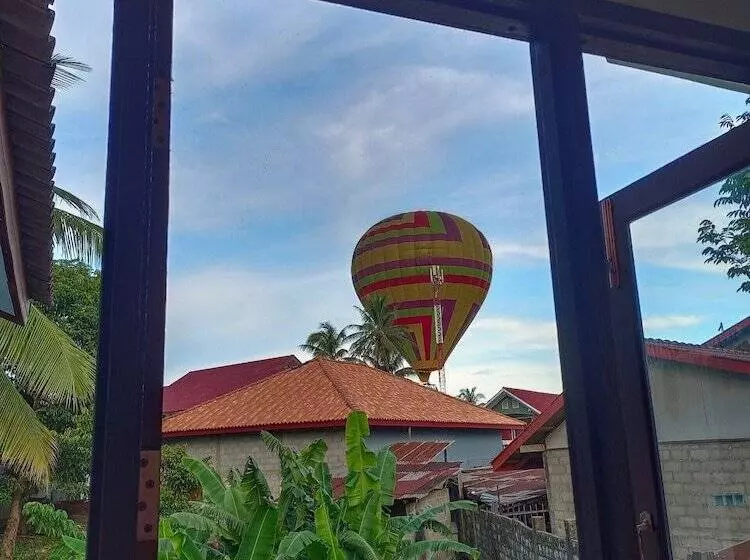 Hotelli Vang Vieng Champa