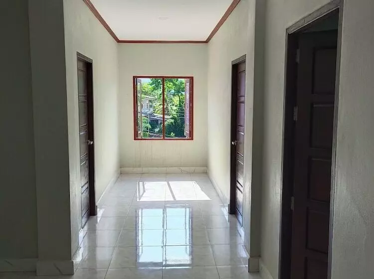 Hotelli Vang Vieng Champa