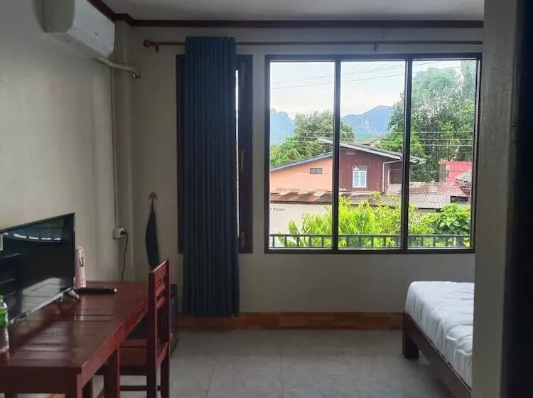 Hotelli Vang Vieng Champa