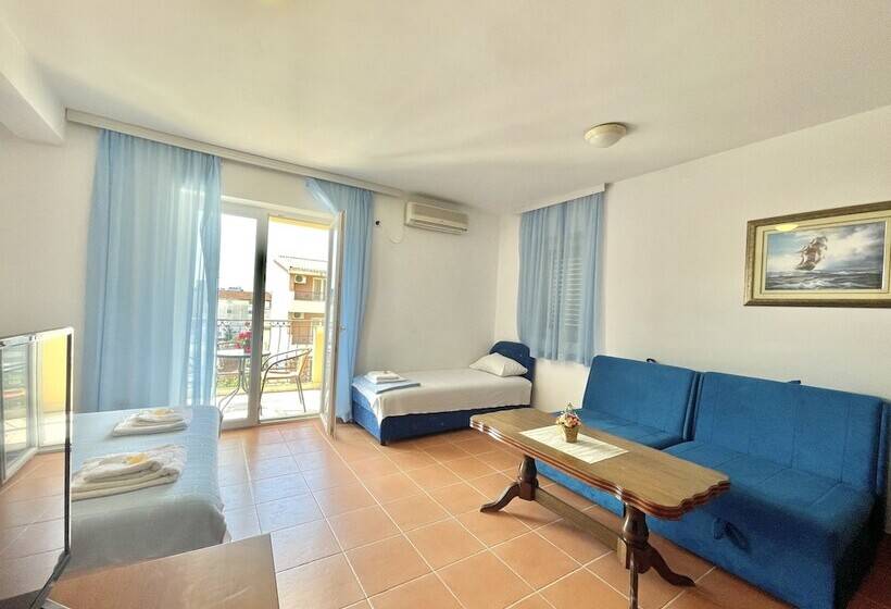 هتل Villa Iva Budva