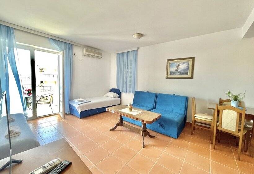 هتل Villa Iva Budva