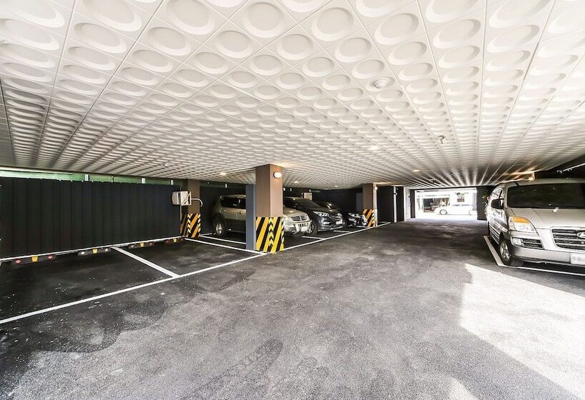 מוטל Gyeongsan Shwimpyo