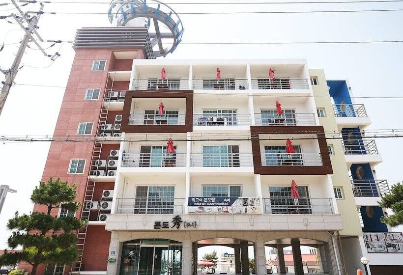 Motel Taean Subichi Castle Pension