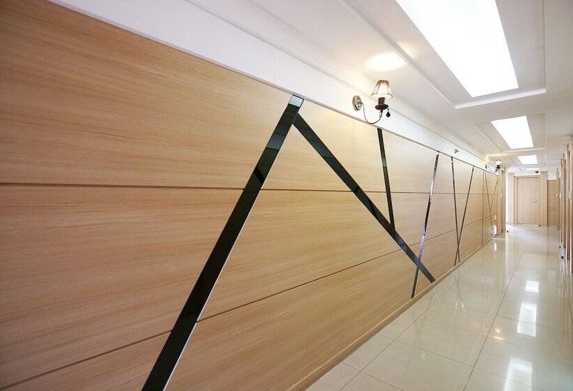 Motel Taean Subichi Castle Pension