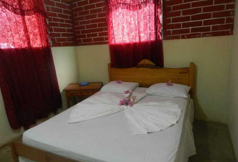 هاستل Hostal Y Restaurante Rancho Merida