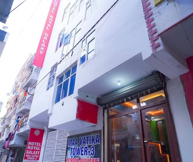 בית מלון כפרי Roomshala 045 Galaxy Noida 35