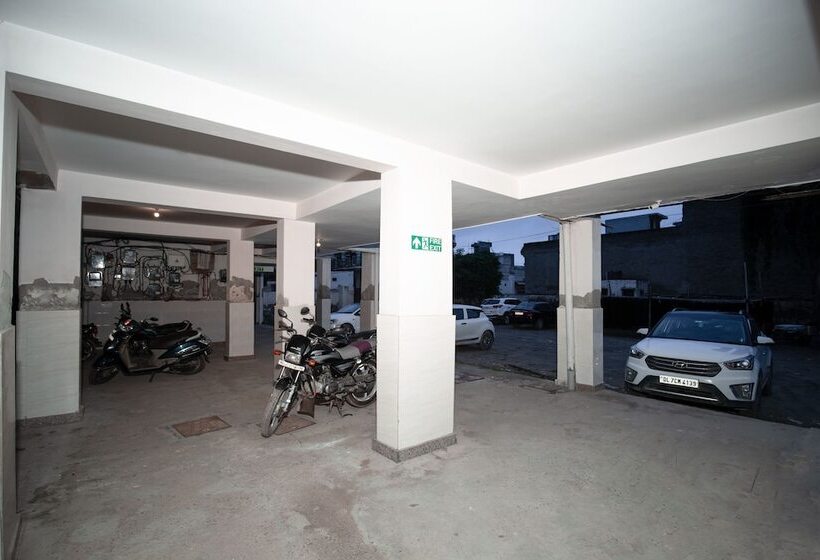 Royal Avenue By F9 Hotels