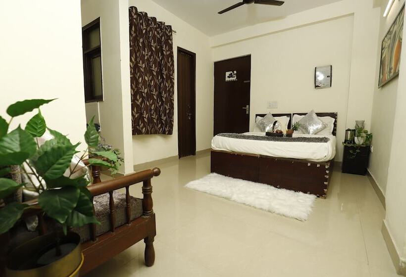 Royal Avenue By F9 Hotels