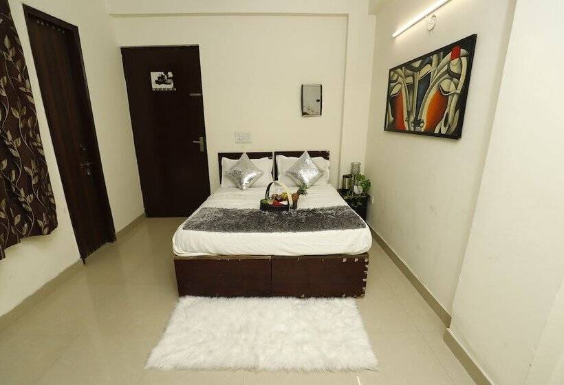 Royal Avenue By F9 Hotels