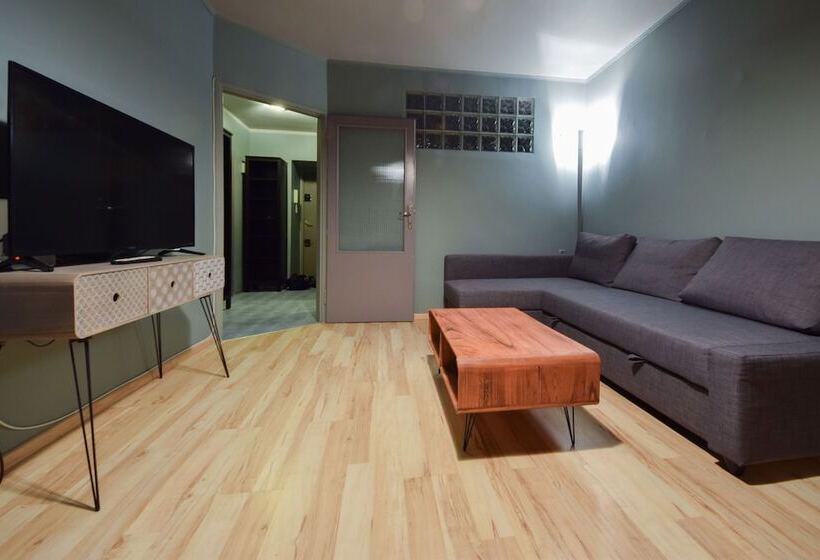 Shortstaypoland Srebrna   B36