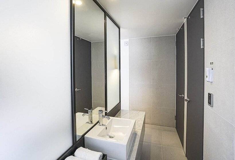 Wall Hotel Cheonan Cheongsu