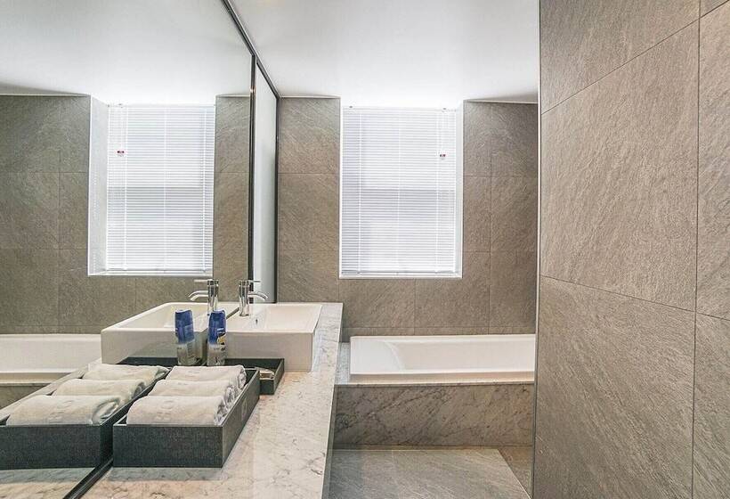 Wall Hotel Cheonan Cheongsu