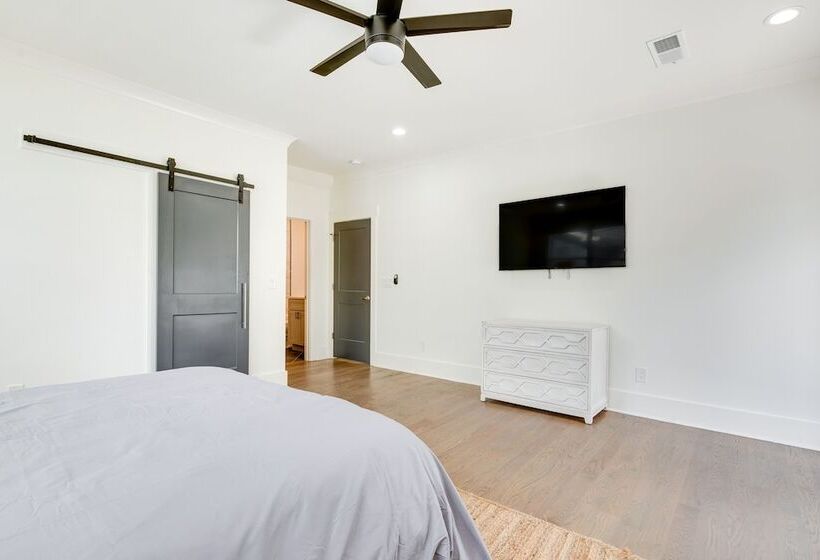 Family Home W/ Backyard ~ 2 Mi To Downtown Atlanta