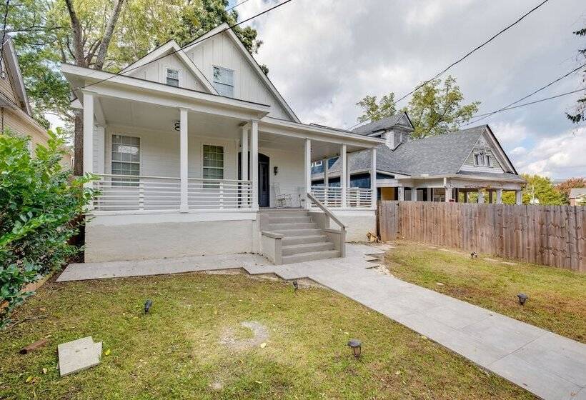 Family Home W/ Backyard ~ 2 Mi To Downtown Atlanta