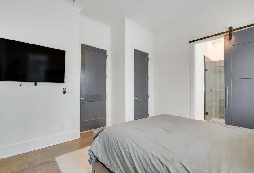 Family Home W/ Backyard ~ 2 Mi To Downtown Atlanta