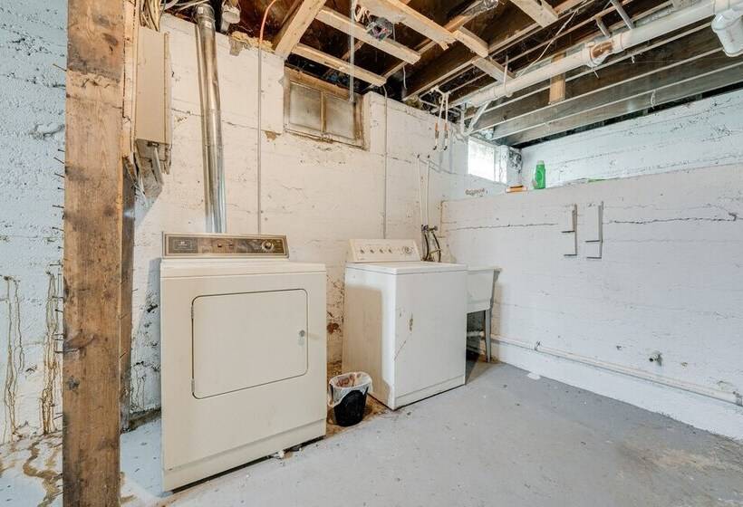 Centrally Located Albion Home With Screened Porch!