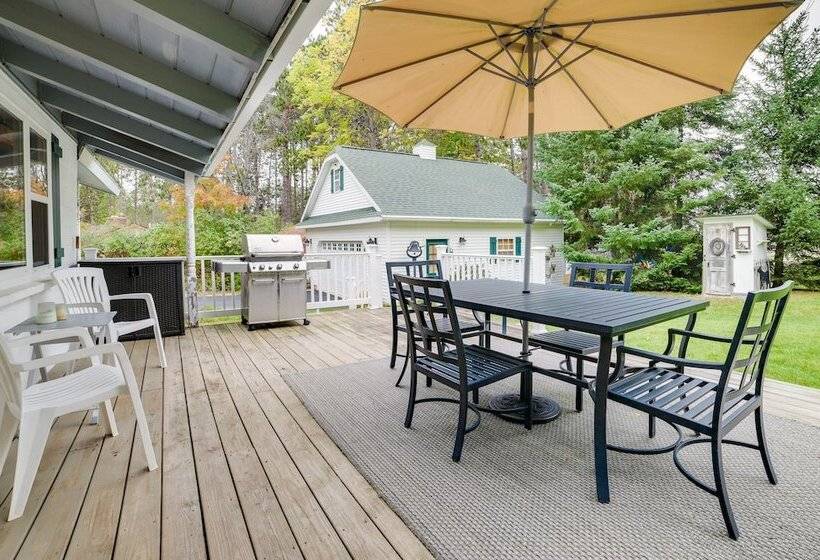 Roscommon Cottage Walk To Higgins Lake!