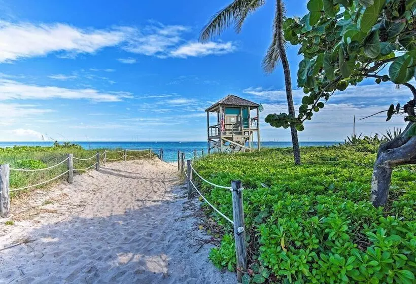 Walk To Ocean: Chic Deerfield Beach Cottage!