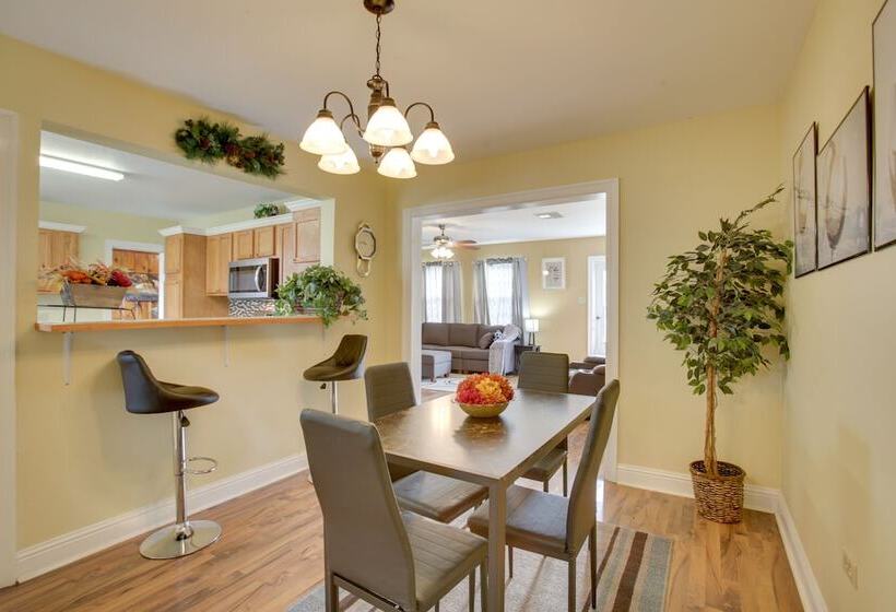 Donaldsville Vacation Home Near Mississippi River