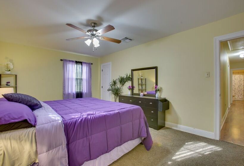 Donaldsville Vacation Home Near Mississippi River