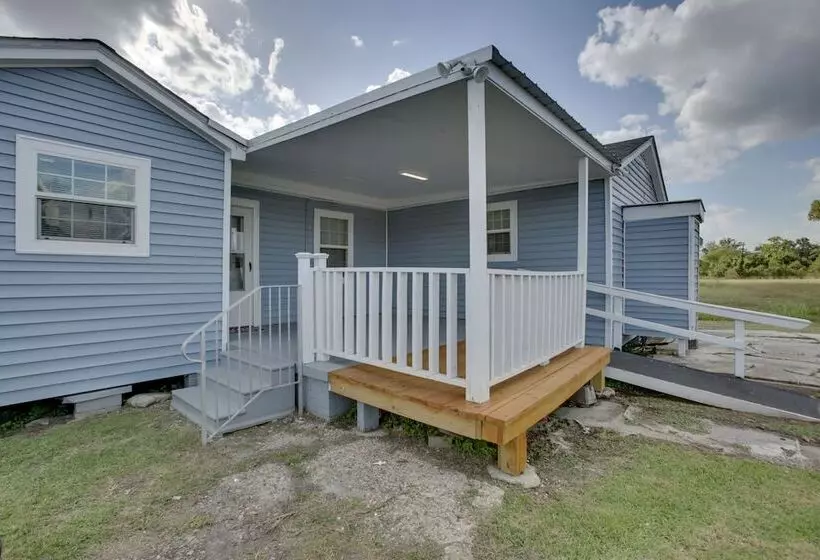 Donaldsville Vacation Home Near Mississippi River