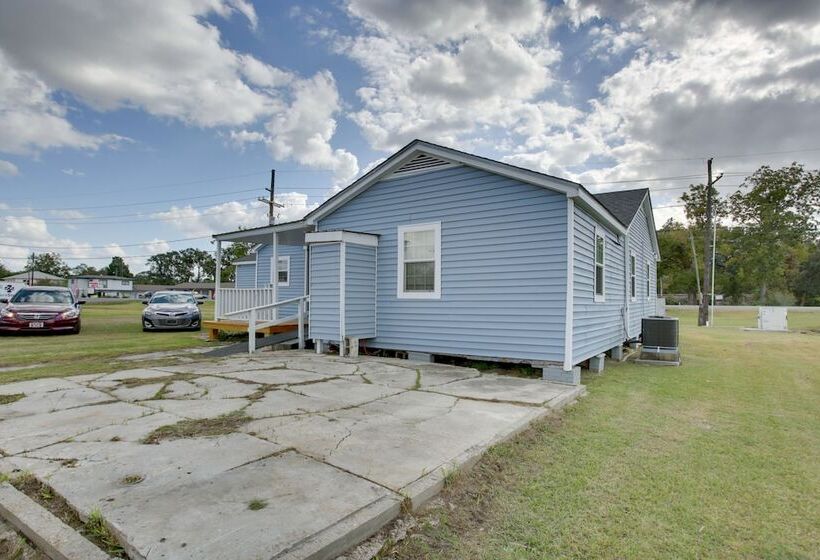 Donaldsville Vacation Home Near Mississippi River