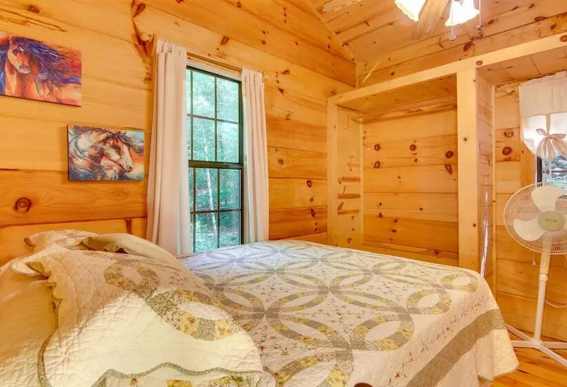 Hendersonville Cabin Near Hiking & Waterfalls!