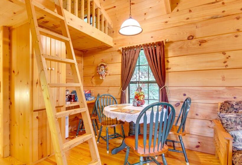Hendersonville Cabin Near Hiking & Waterfalls!