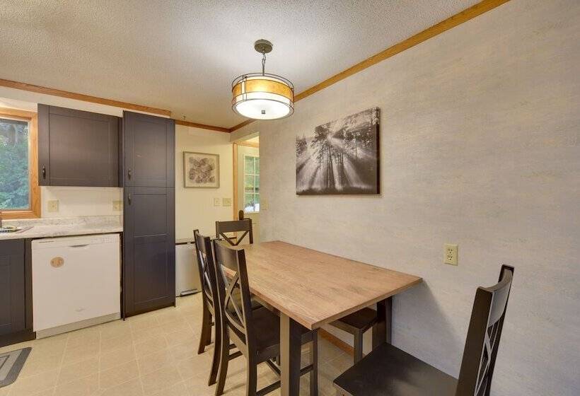 Hermantown Home W/ Decks, Grill & Hot Tub!