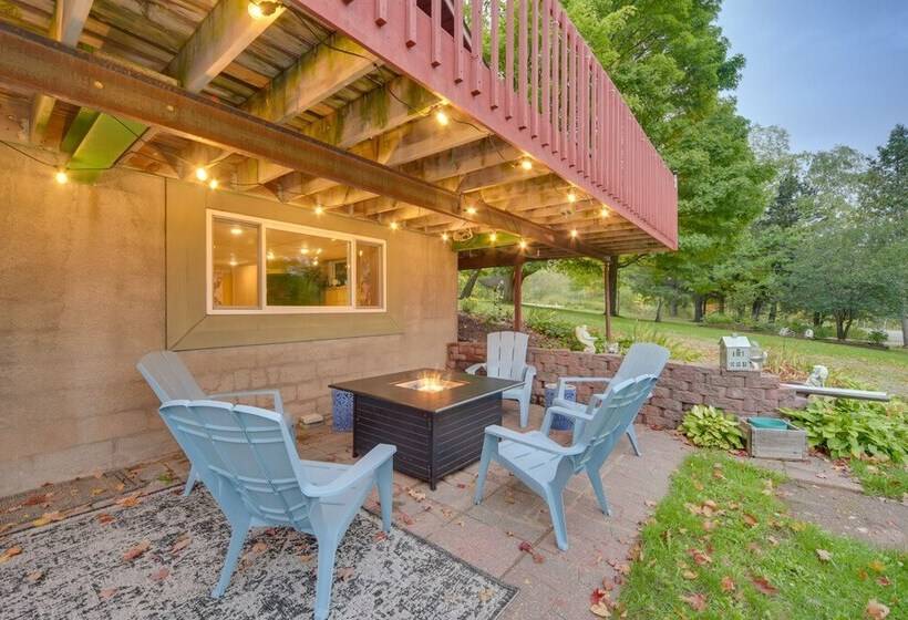 Hermantown Home W/ Decks, Grill & Hot Tub!