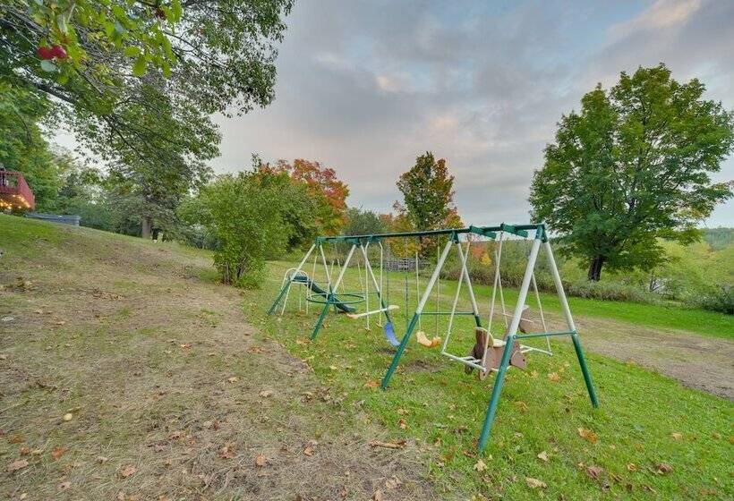 Hermantown Home W/ Decks, Grill & Hot Tub!