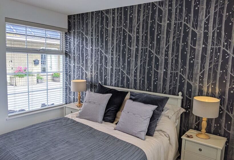 Higher Stancombe Holiday Cottages