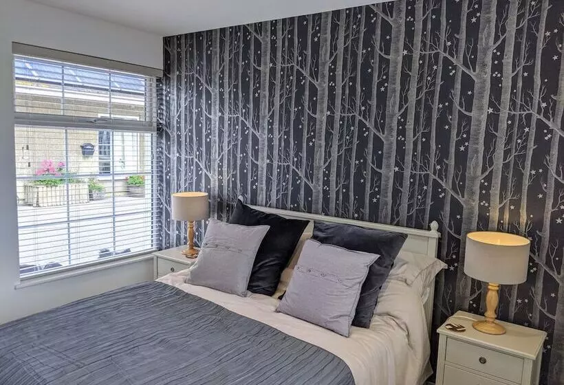 Higher Stancombe Holiday Cottages