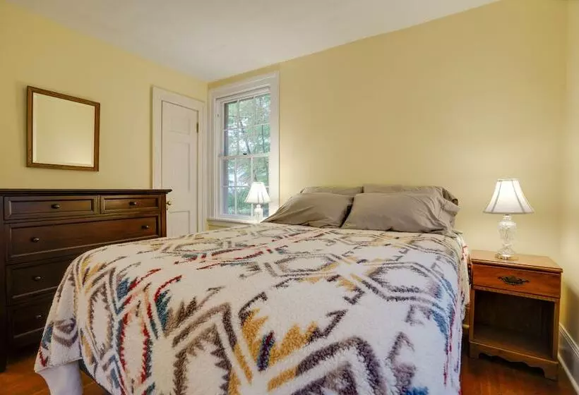 Historic Home In Taylors Falls W/ Patio & Fire Pit