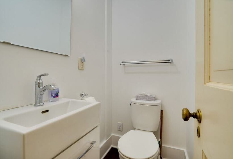 Historic Home In Taylors Falls W/ Patio & Fire Pit