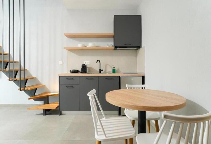 ホテル Olive Roots