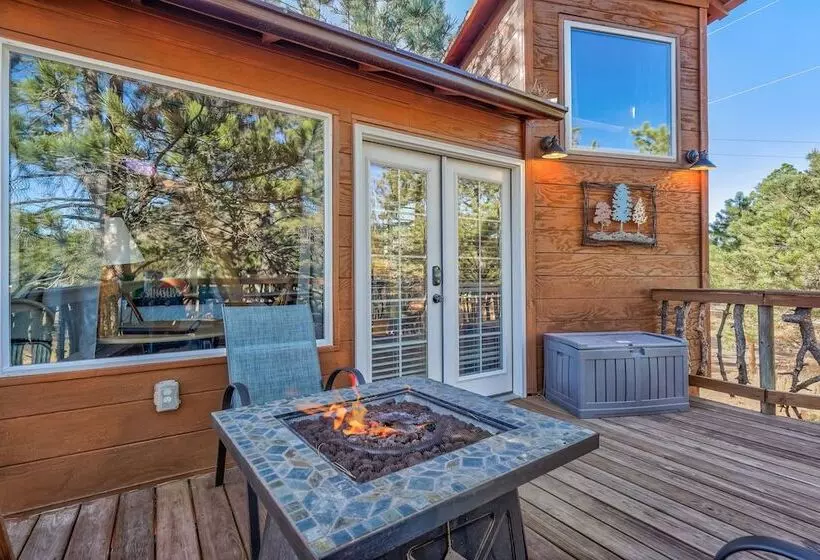 Hotelli Tree Fort Escape