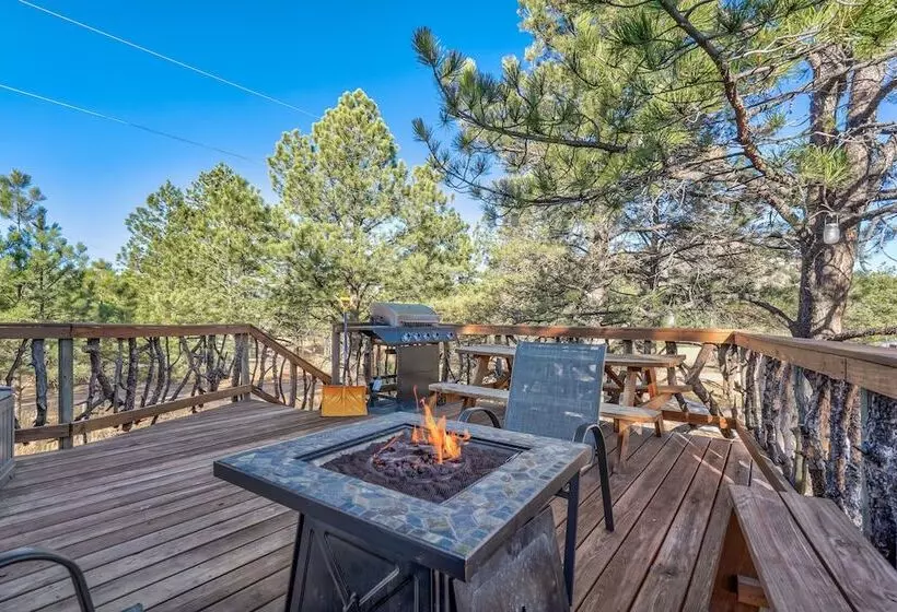 Hotelli Tree Fort Escape