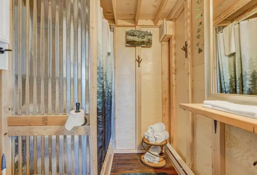 Hotelli Tree Fort Escape