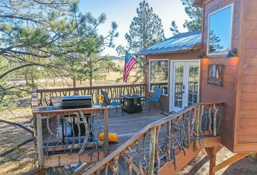 Hotelli Tree Fort Escape