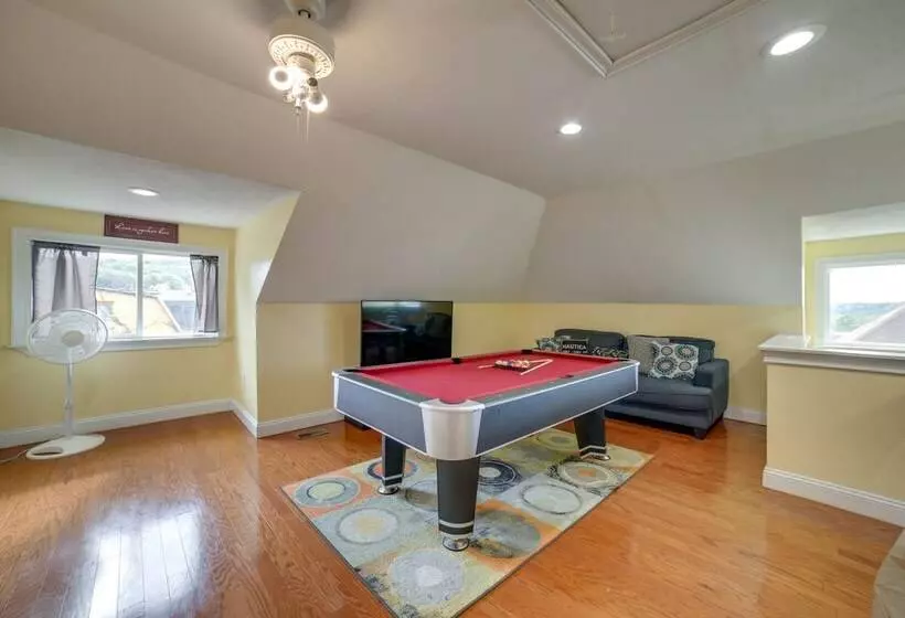 Inviting Connellsville Getaway W/ Deck!